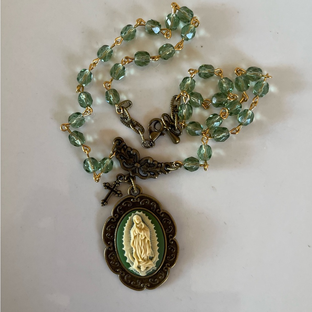 Vintage Style Guadalupe Cream on Green Cameo Necklace, Austrian Peridot Crystals - Picture 15 of 17